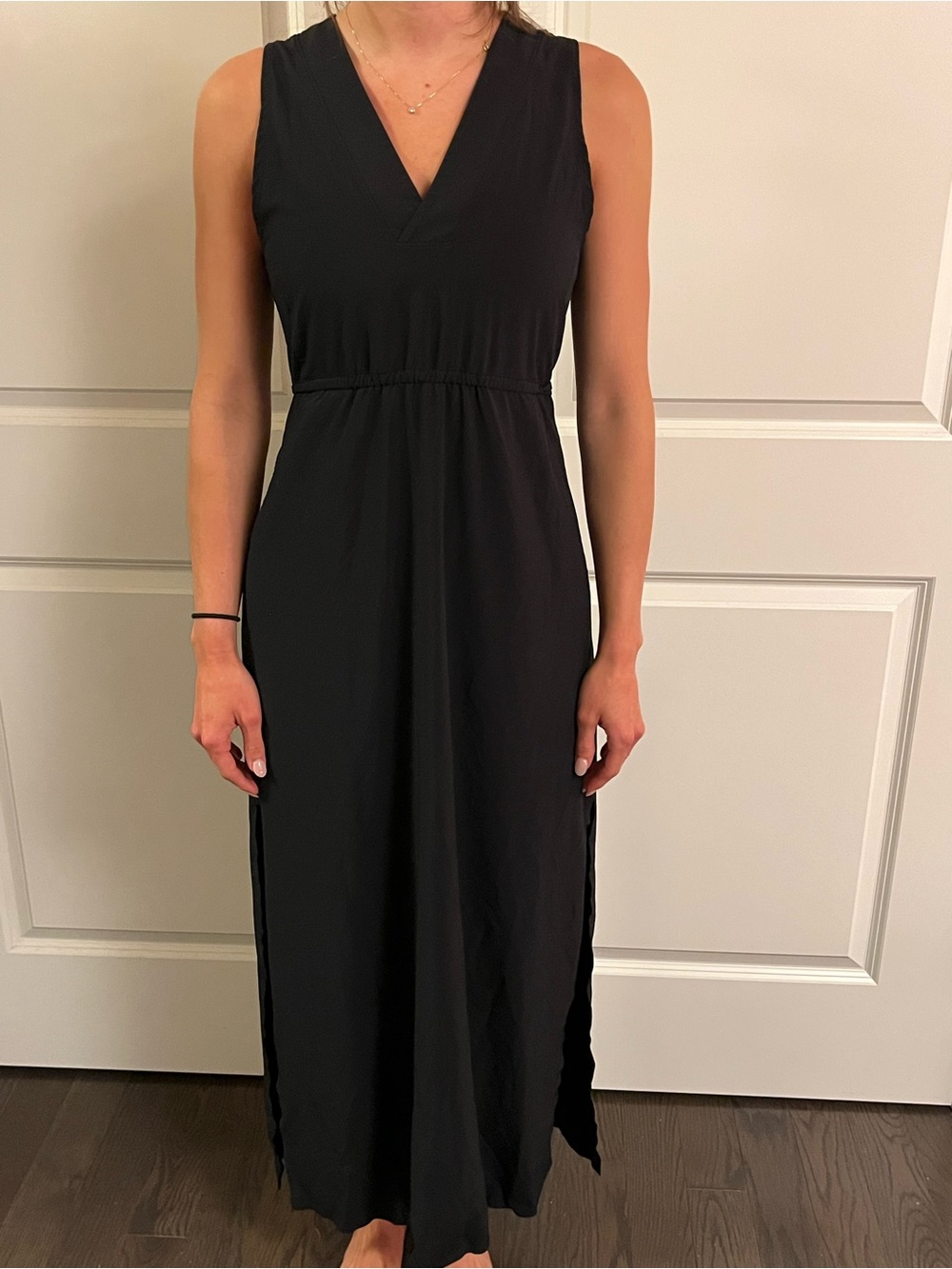 Athleta Black V-Neck Sleeveless Maxi Dress